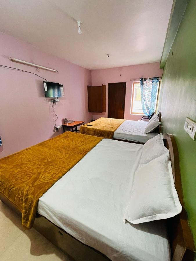 Hotel Nakshatra Ooty Eksteriør billede