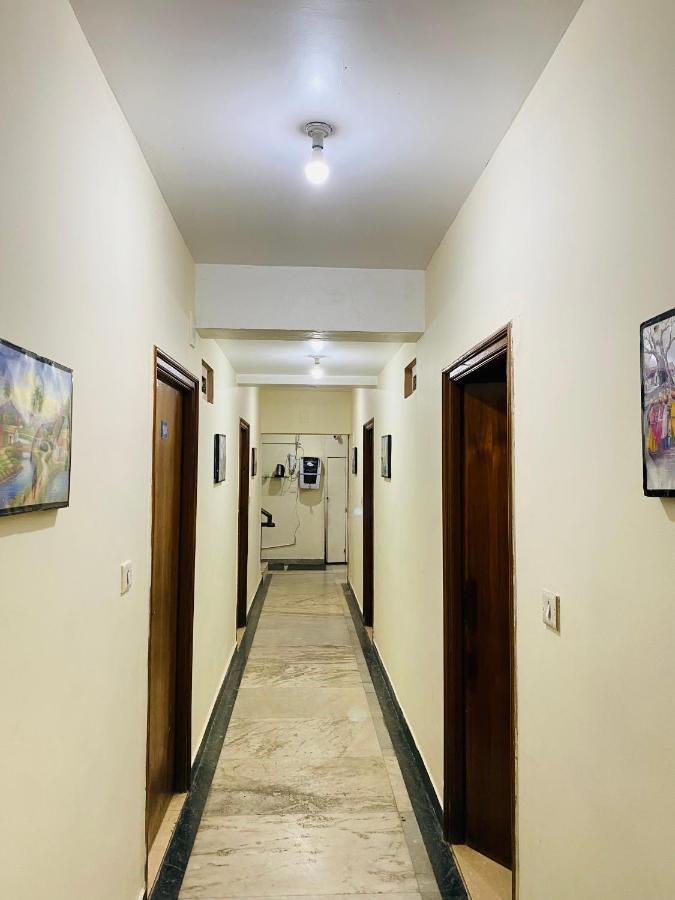 Hotel Nakshatra Ooty Eksteriør billede